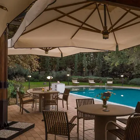 La Scuderia 8, Emma Vila