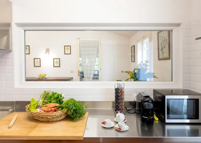 La Scuderia 8, Emma Villa Savignano sul Rubicone