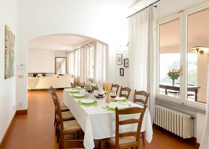 Villa La Scuderia 8, Emma Savignano sul Rubicone